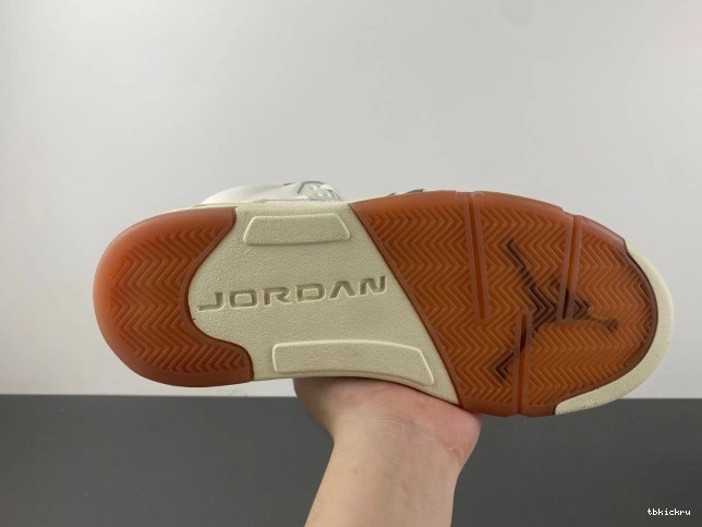 Rep TBkick Air Grito El HF8833-100 5 Jordan 0813